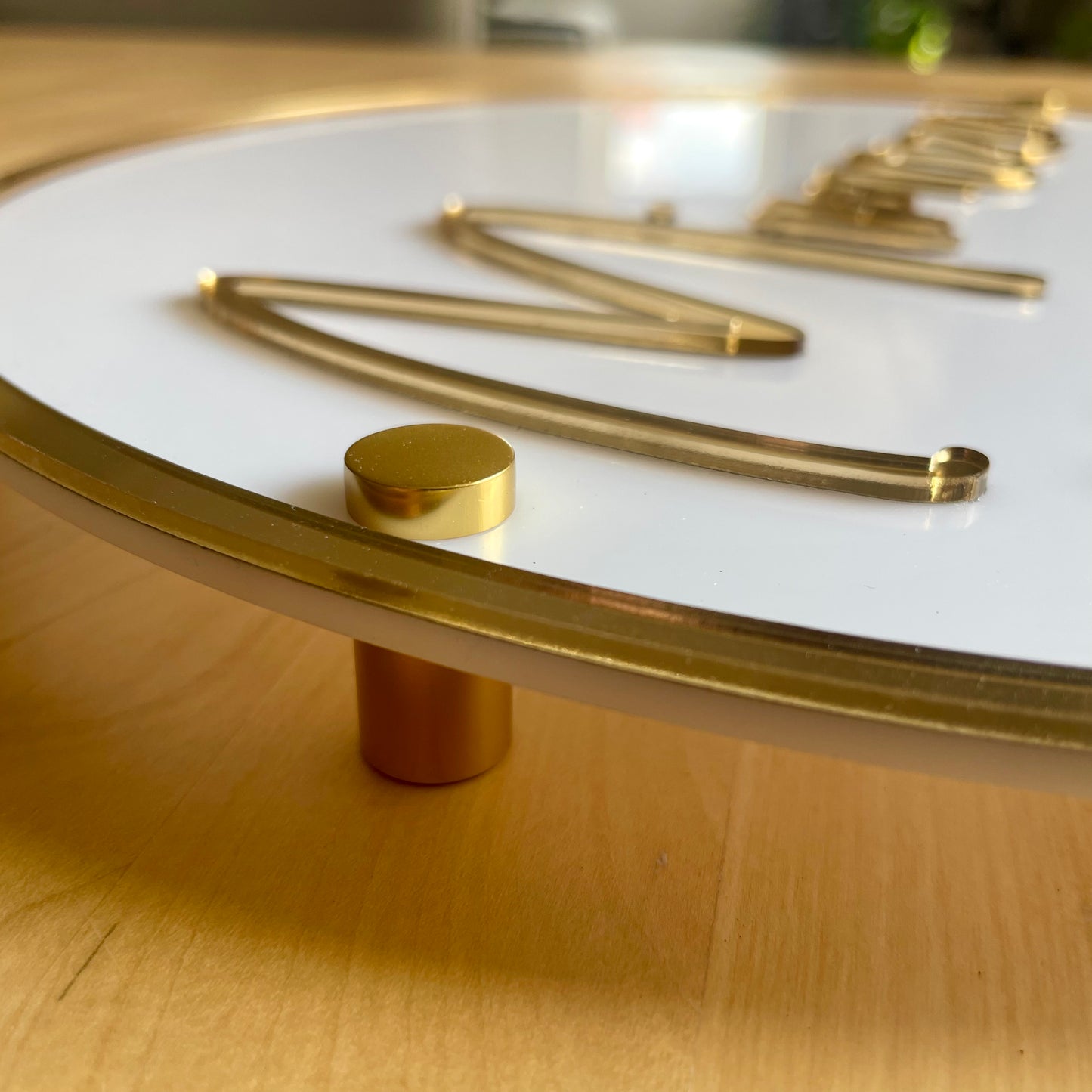 Round Sign